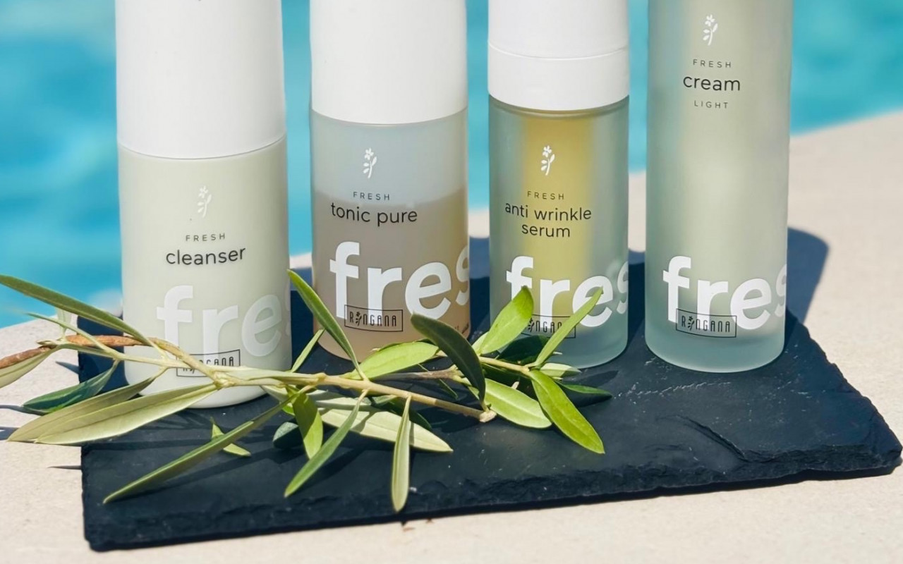 YOGA FACIAL Y RUTINA DE COSMÉTICA + PISCINA 💦
